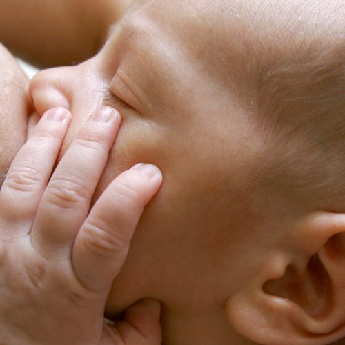 Amamentação: benefícios cruciais para mãe e bebê