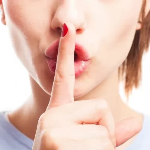 Sinais silenciosos de doenças crônicas que você não deve ignorar